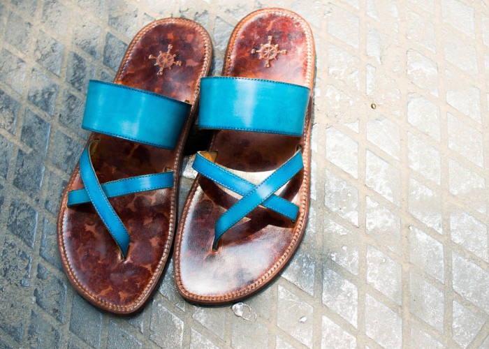 SANDAL